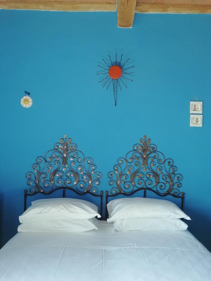 Civicouno Campiglia Bed & Breakfast Кампилия Маритима Екстериор снимка